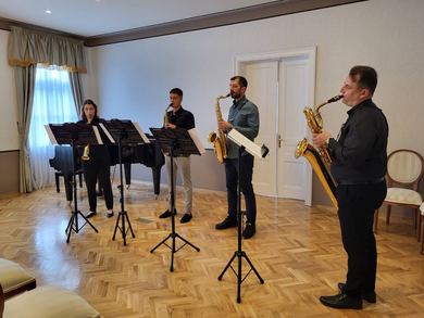 Students of the Academy of Arts performed in “Milanović’s” house