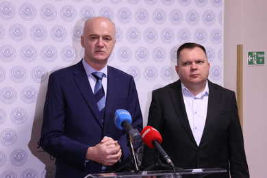 Ректор Гајанин и министар Будимир разговарали о актуелној ситуацији