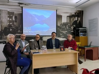 Промовисана књига о утицају друштвених мрежа на јавну дебату